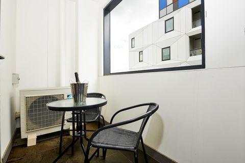 Melbourne Knox Central Apartment Hotel Official - Darwin Holiday 29