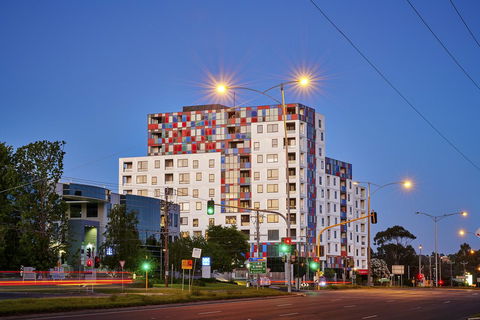 Melbourne Knox Central Apartment Hotel Official - Darwin Holiday 13