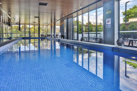 Melbourne Knox Central Apartment Hotel Official - Darwin Holiday 2
