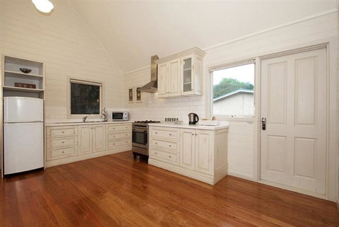 Two Truffles Cottages - Darwin Holiday 6