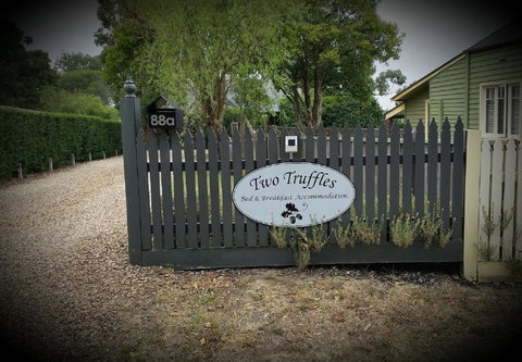 Two Truffles Cottages - Darwin Holiday 16