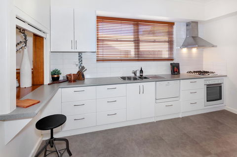 Lake Wendouree Luxury Apartments - Darwin Holiday 16