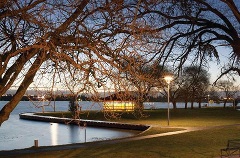 Lake Wendouree Luxury Apartments - Darwin Holiday 1