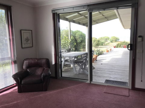 Eagle Bay Views - Darwin Holiday 7