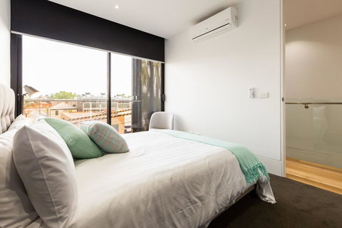 RenÃ©e - Beyond A Room Private Apartments - Darwin Holiday 14