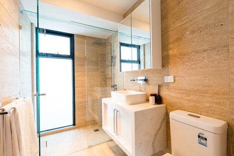 RenÃ©e - Beyond A Room Private Apartments - Darwin Holiday 1