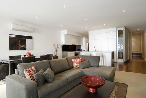 C-Scape Water Front Apartment - Darwin Holiday 4