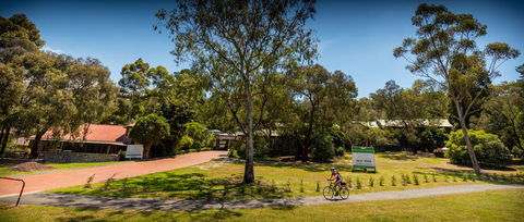 Eltham Gateway Hotel & Conference Centre - Darwin Holiday 44