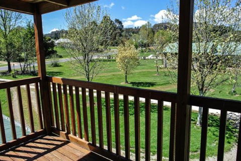 Beechworth Cedar Cottages - Darwin Holiday 6