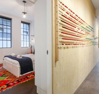 Spacious Warehouse 2Bed Melbourne CBD Apartment - Darwin Holiday