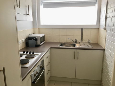 The Wheelhouse - 2BR Waterfront Apt In Town - Darwin Holiday 11