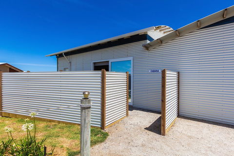 Cottages For Couples - Darwin Holiday 0