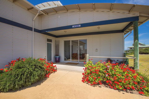 Cottages For Couples - Darwin Holiday 15