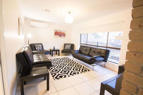 Mildura Holiday Villas - Darwin Holiday 37