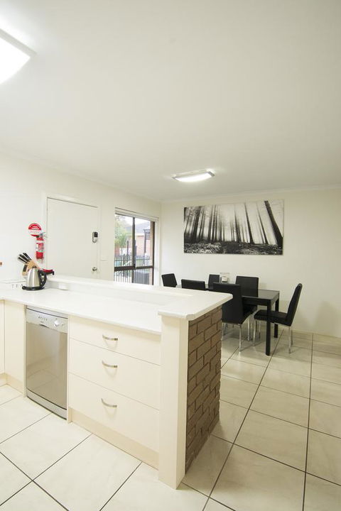 Mildura Holiday Villas - Darwin Holiday 30