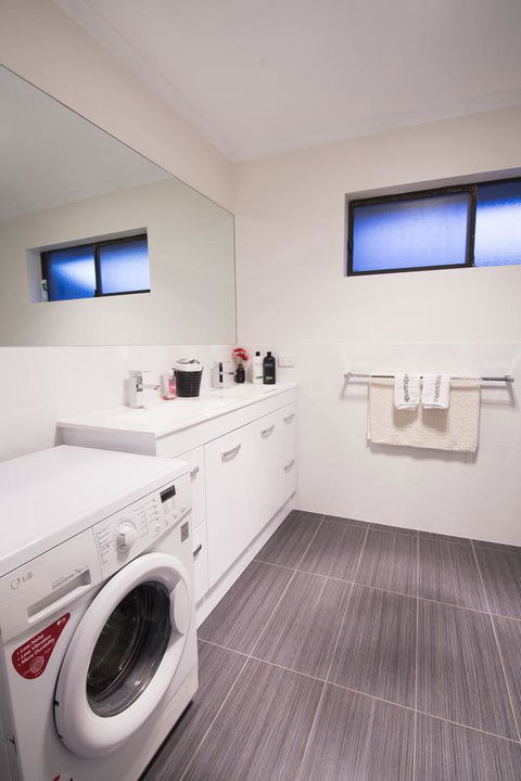 Mildura Holiday Villas - Darwin Holiday 18