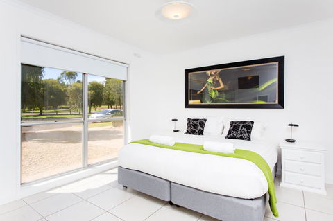 Mildura Holiday Villas - Darwin Holiday 16