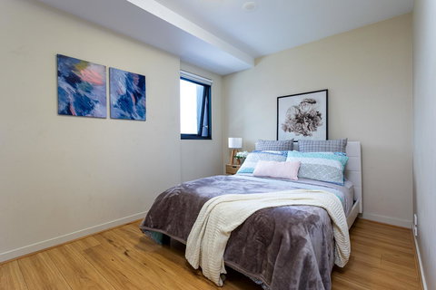 Water Views, Lovely 2BRs, Free Tram Zone, Close To Everything! - Darwin Holiday 7