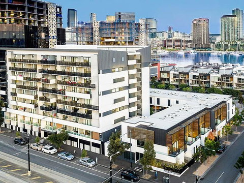 Water Views, Lovely 2BRs, Free Tram Zone, Close To Everything! - Darwin Holiday 18