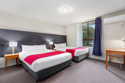 Knox International Hotel And Apartments - Darwin Holiday 1