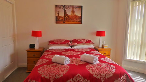 The Bell House - Darwin Holiday 1