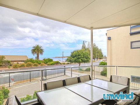 The Block Views Apartments Victor Harbor - Darwin Holiday 3