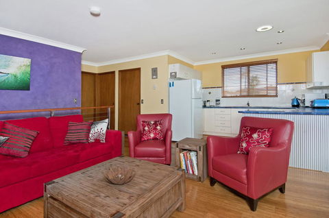 THE BOARDROOM ON BANKSIA - 11 Banksia Ave Bonny Hills - Darwin Holiday 0