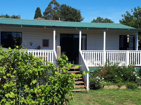 The Bohemian Art Studio - Darwin Holiday 2