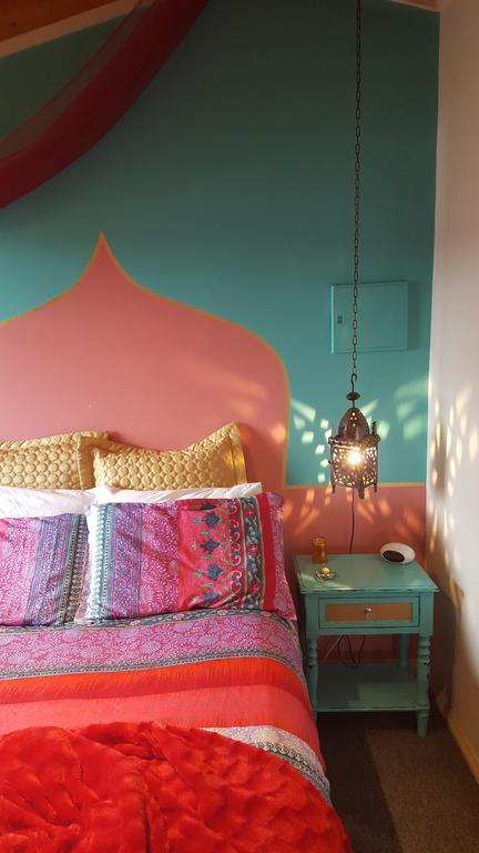 The Bohemian Art Studio - Darwin Holiday 3