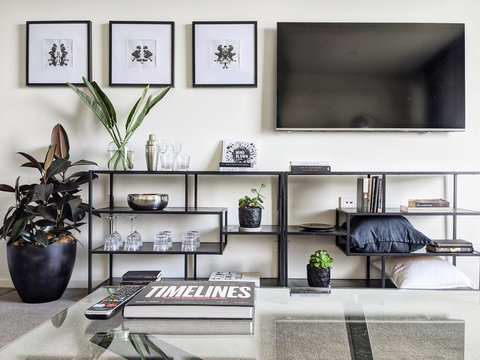 The Botanical 403 - Darwin Holiday 0