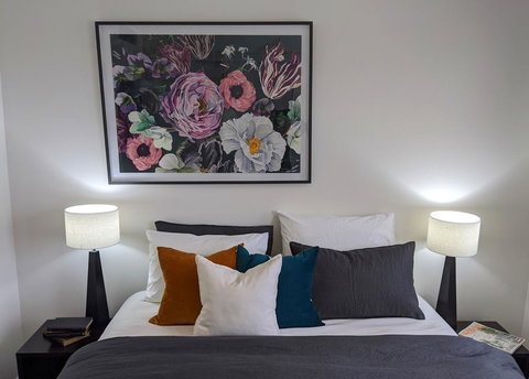 The Botanical 403 - Darwin Holiday 1