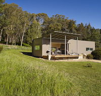 The Buckland Studios - Darwin Holiday