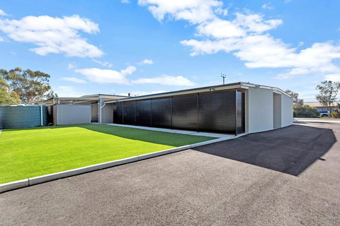 The Bunkhouse - Darwin Holiday 1