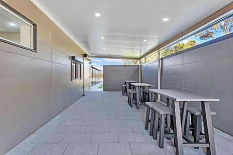 The Bunkhouse - Darwin Holiday 3