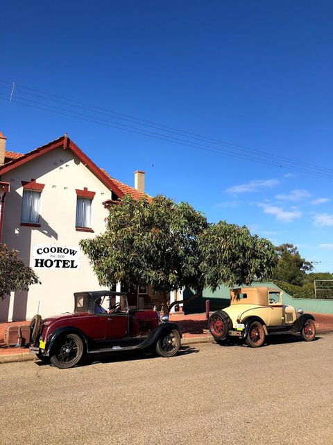 The Coorow Hotel - Darwin Holiday 2