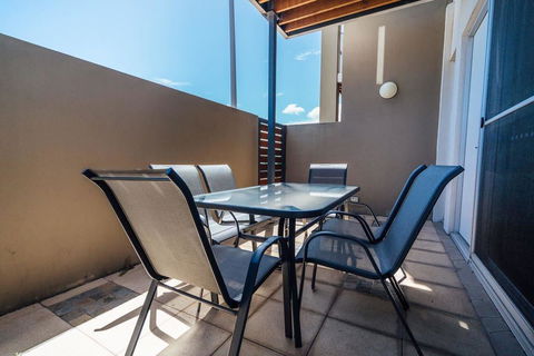 The Cove @ New Port-Pool - Spa - Sauna - Gym & More - Darwin Holiday 3