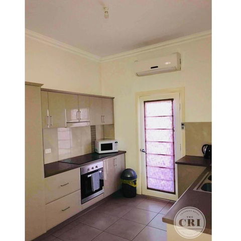 The Cri On Main - Darwin Holiday 1