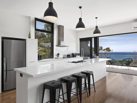 The Cube - Striking Architectural Showpiece - Darwin Holiday 2