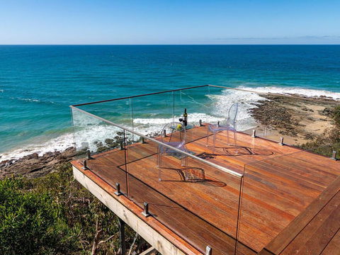 THE DECK HOUSE - A WYE RIVER ICON - Darwin Holiday 1