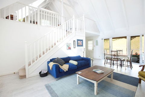 The Doll's House - Charming 2 Bedroom Cottage Just A Short Walk From The Village - Darwin Holiday 3
