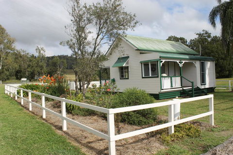 The Dollhouse Cottage - Darwin Holiday 1
