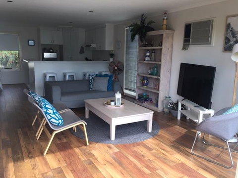 The Esplanade Holiday Home - Darwin Holiday 3