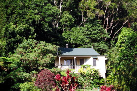 The Falls Montville - Darwin Holiday 0