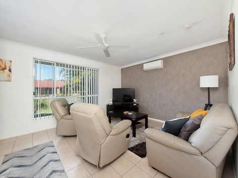 The Fingie @ Fingal Bay - Darwin Holiday 3