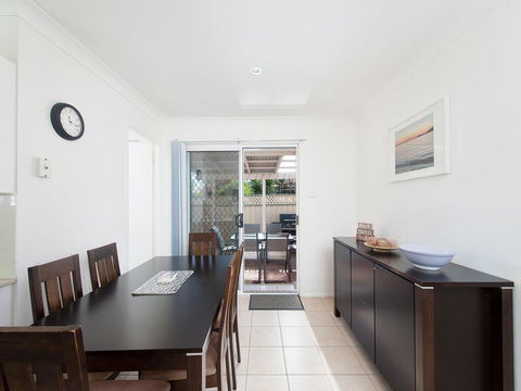 The Fingie @ Fingal Bay - Darwin Holiday 1