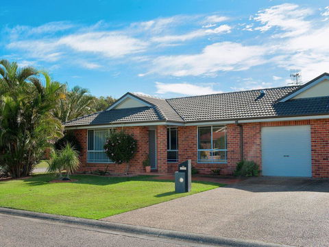 The Fingie @ Fingal Bay - Darwin Holiday 2