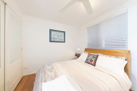 The Folly - Darwin Holiday 3