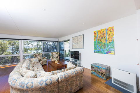 The Folly - Darwin Holiday 2