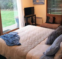 The Gurdies Room with Amazing Sunset Views - Darwin Holiday