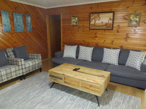 The Hideout - Darwin Holiday 2